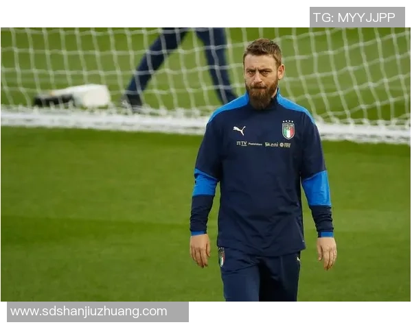 满脸胡子的足球明星带你领略不一样的赛场魅力与激情